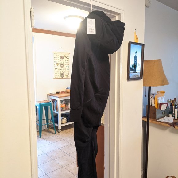 Ultimate Travel Jumpsuit ONEPIECE Legacy - NWT - Picture 13 of 14